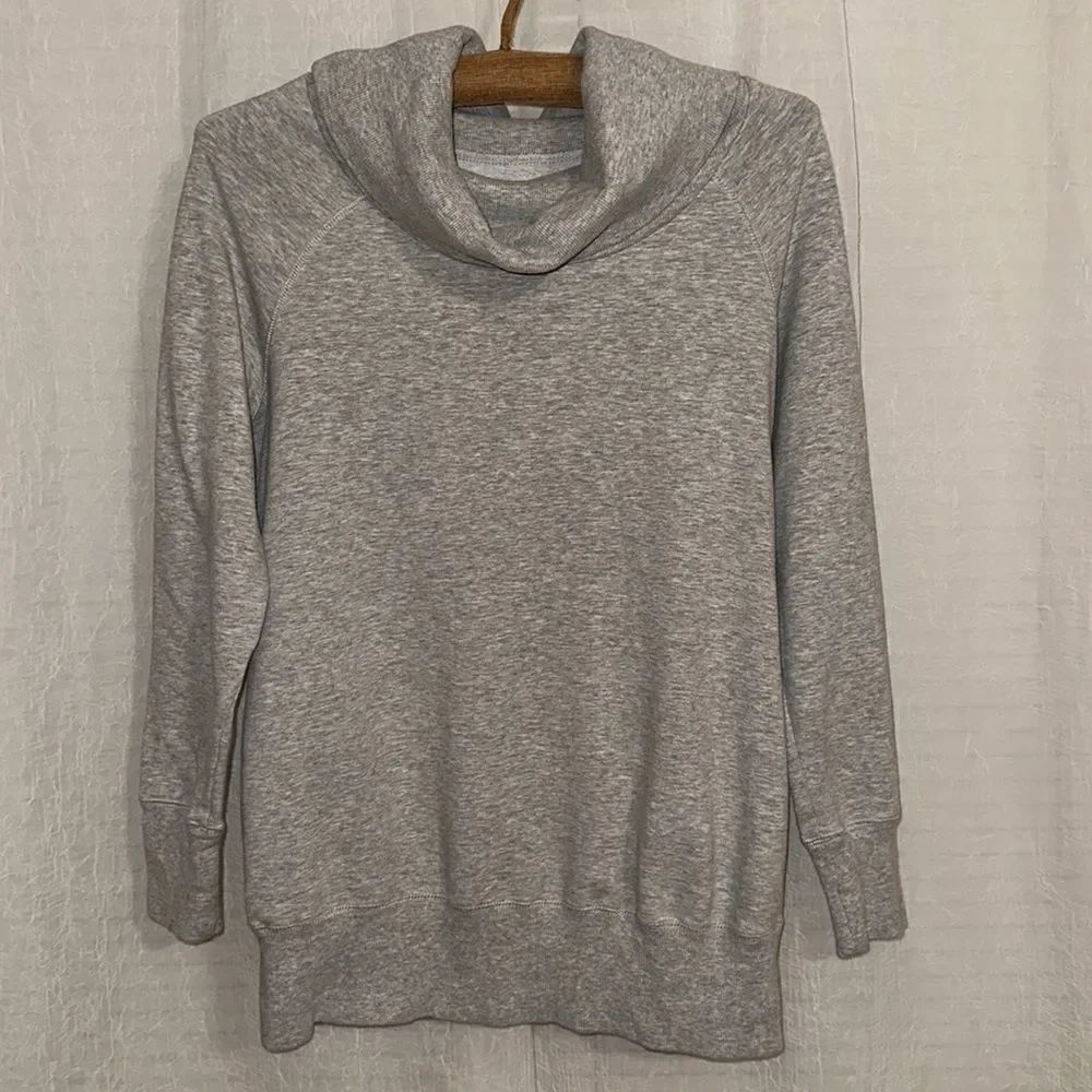 Motherhood Maternity S Gray Heather French Terry Cloth Cowlneck Sweatshirt